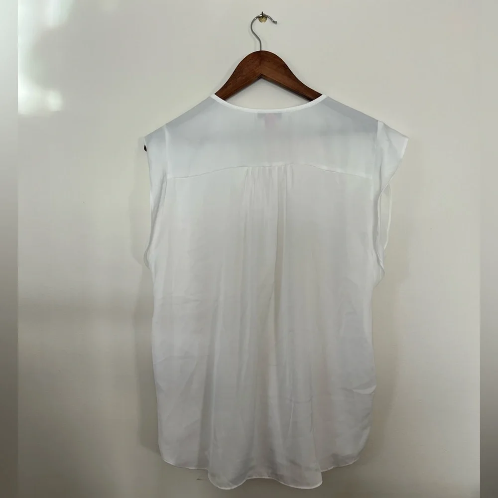 Vince Camuto New Ivory Top L – New with Tags – Elegant Blouse - Picture 7 of 8